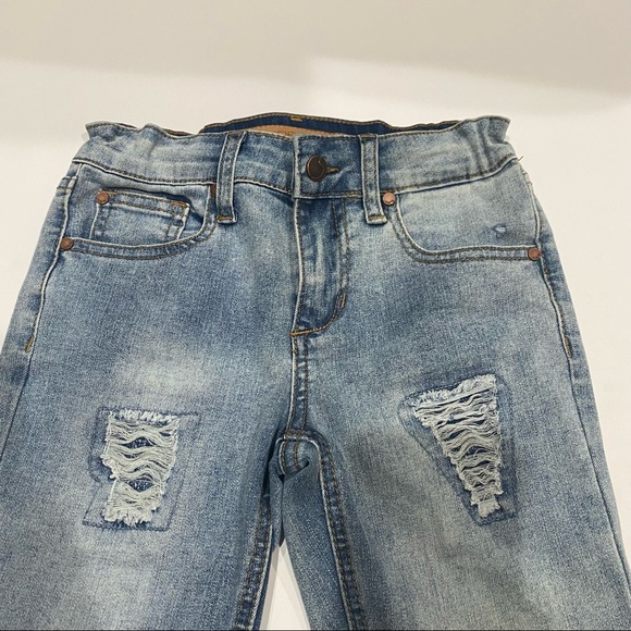 Joe’s Jeans Distressed size 7 - Picture 3 of 6